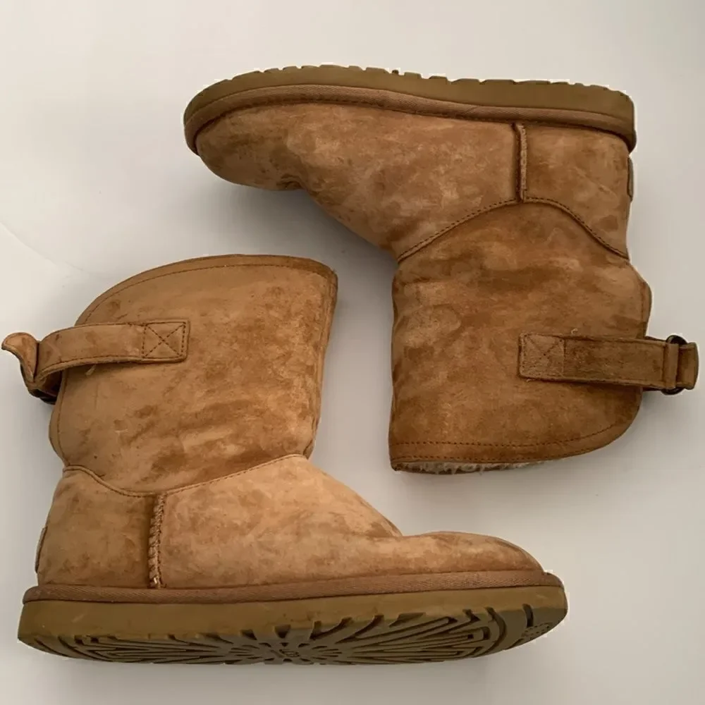 UGG Remora chestnut suede leather ankle boots shearling wool lined size 6